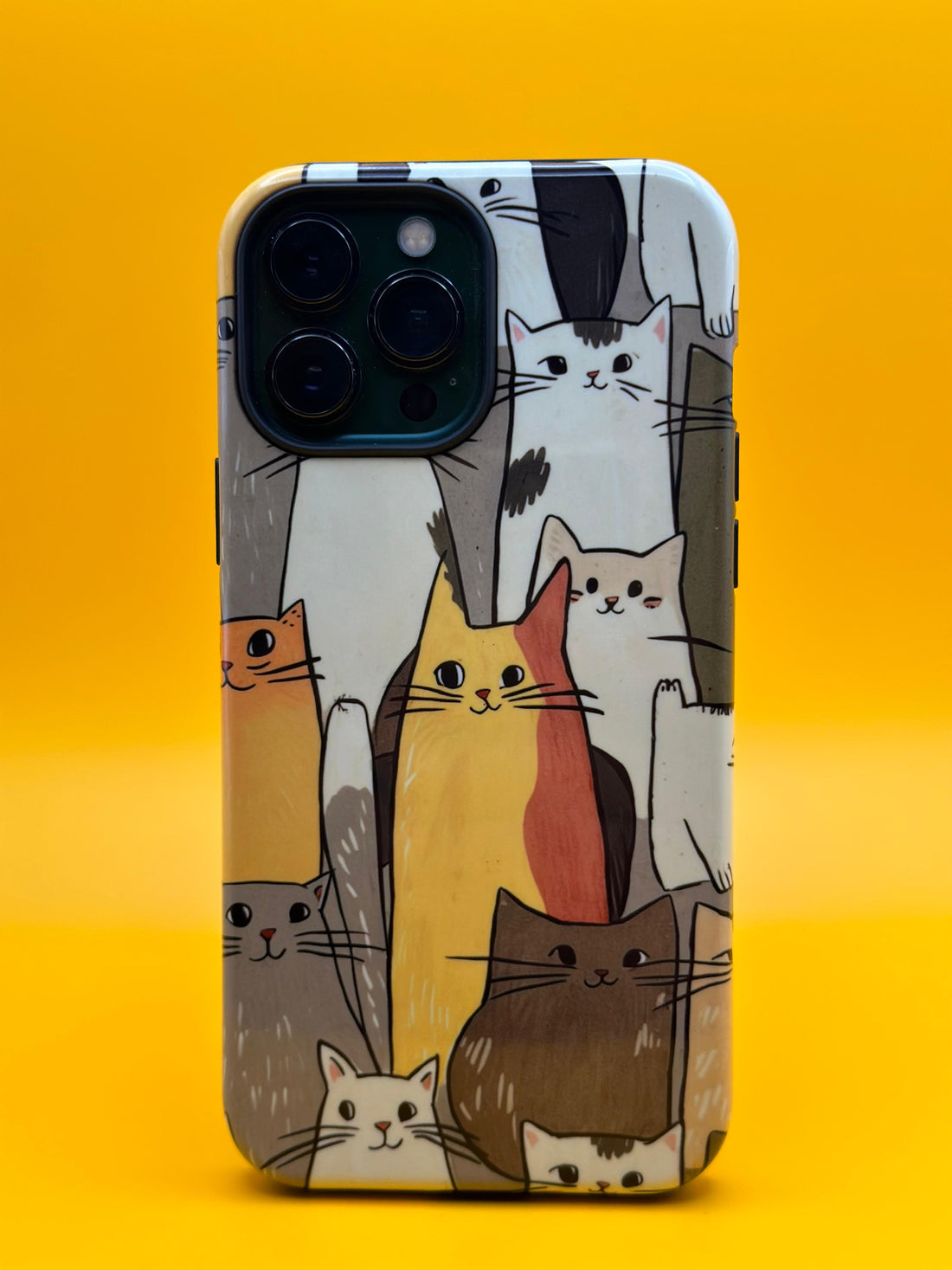 Colorful Cat Cuddles| Magsafe | Slim dual-layer protection